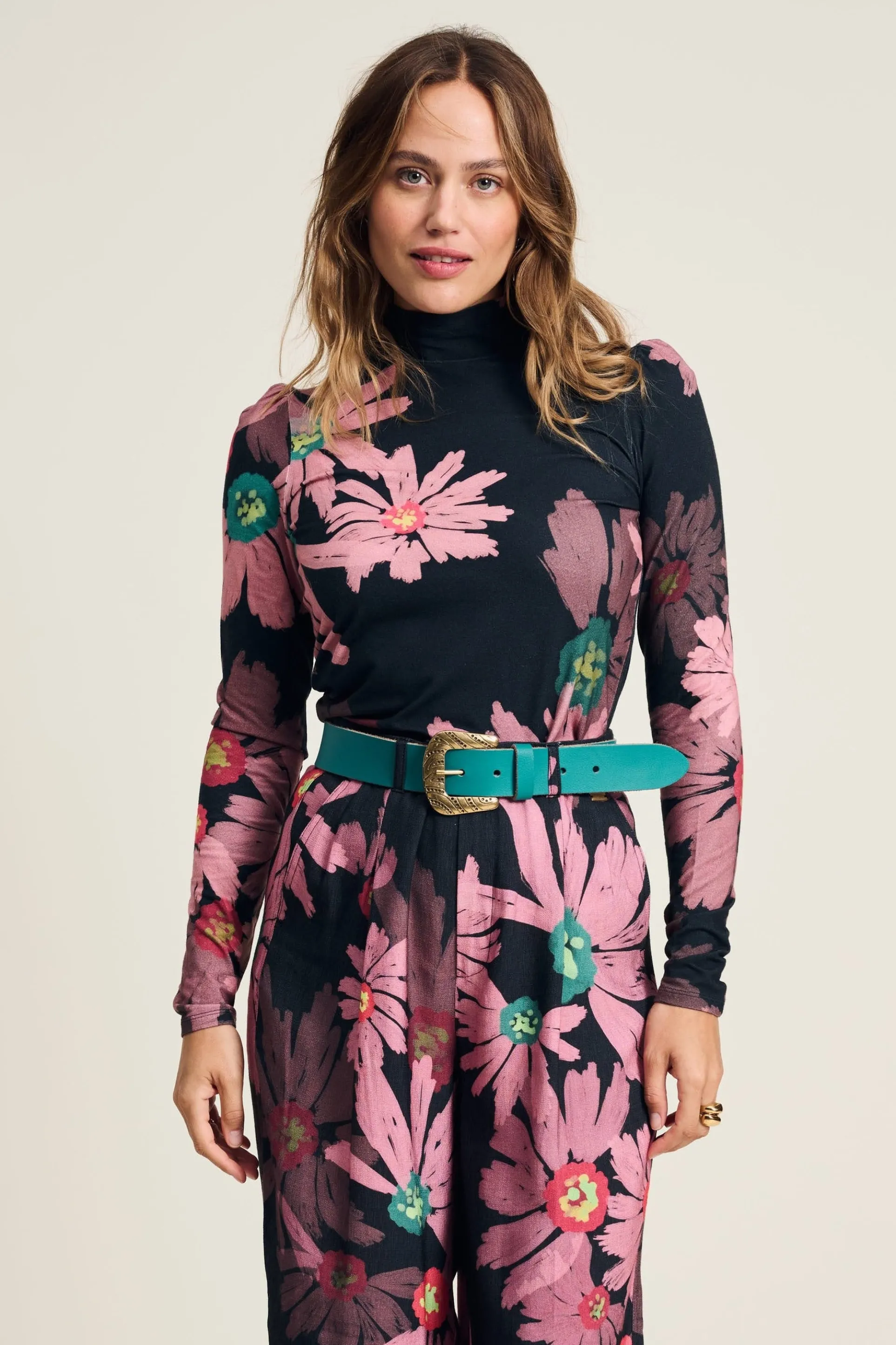 TURTLENECK Big Blooming Pink